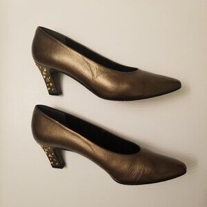 Stuart Weitzman Metallic Bronze with Gold Accents on Heel  size 9